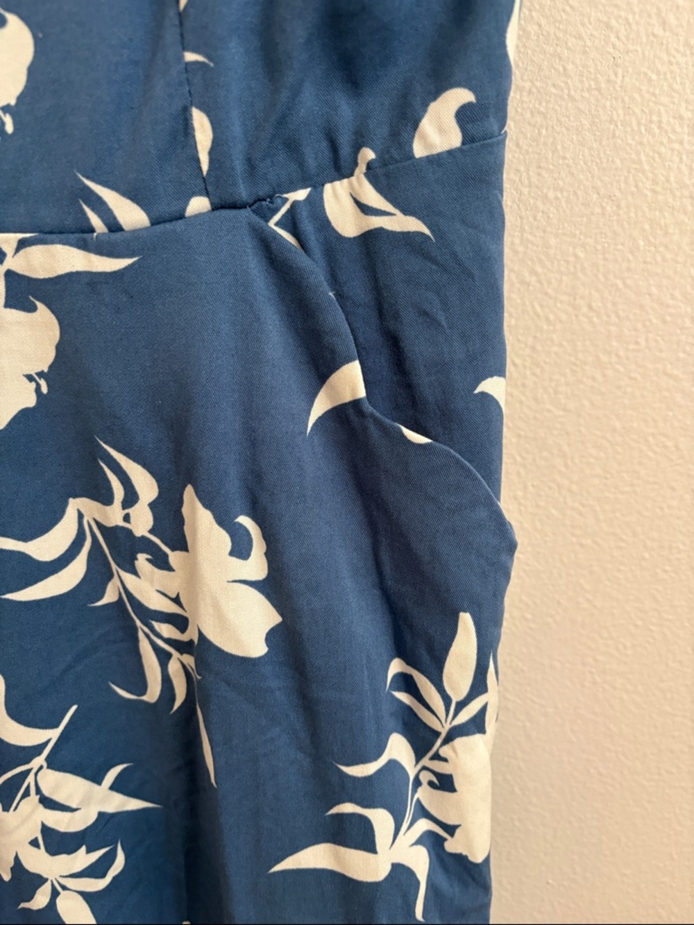 41 Hawthorn Blue and White Floral Spaghetti Strap Dress - Picture 4 of 6